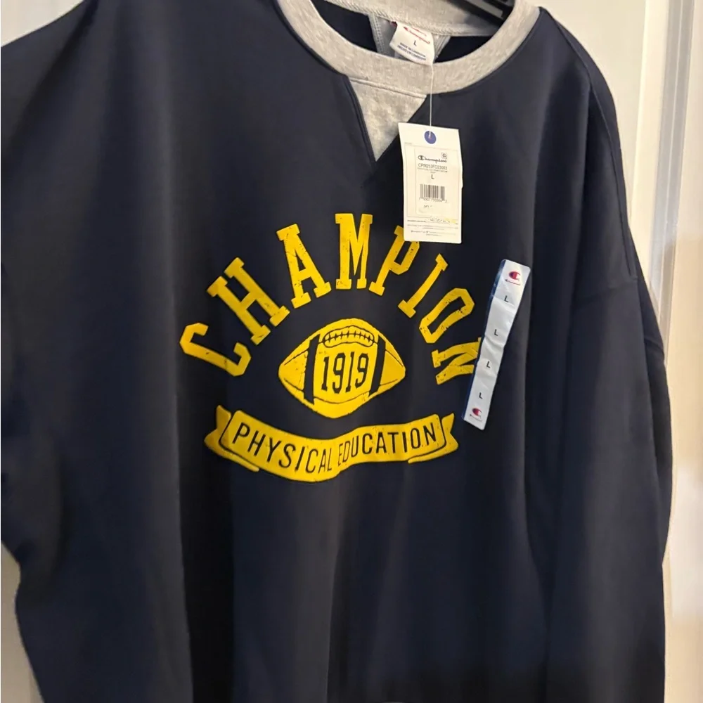 Champion Men's Old School Navy Crewneck Sweatshirt Sz L NWT